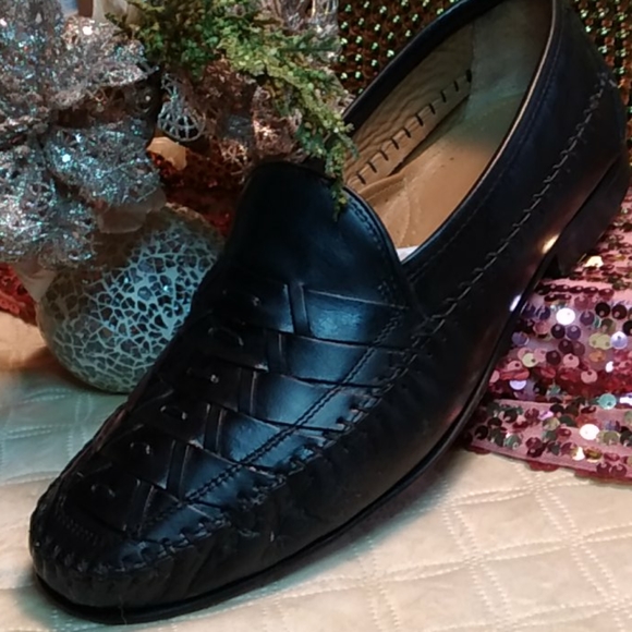 Florsheim Other - Florsheim Bridgeport Moc Toe woven loafer